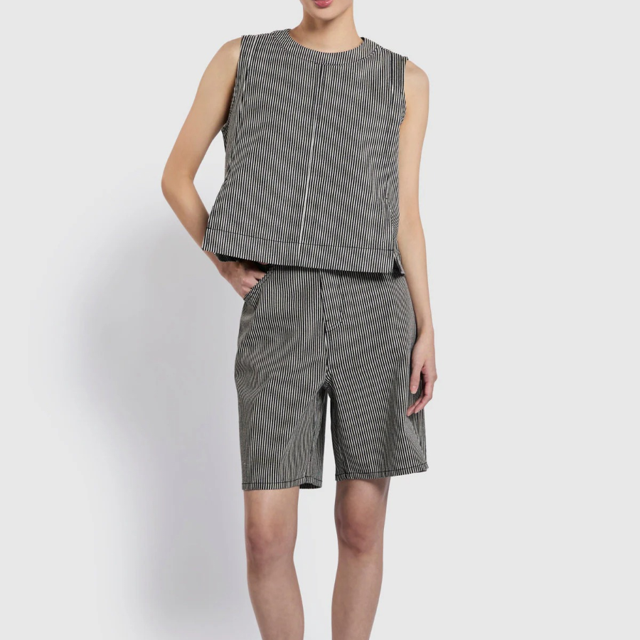 JAJU Denim Bermuda Pants (Jet Black) — стиль и универсальность в глубоком чёрном цвете