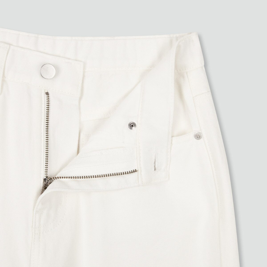 JAJU Light Denim Straight Pants (Ivory) — лёгкость и лаконичность для повседневных образов