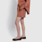 JAJU Firm Crisp Full Banding Half Pants (Light Brown) — прочные и удобные шорты с эластичным поясом и стильным светло-коричневым оттенком