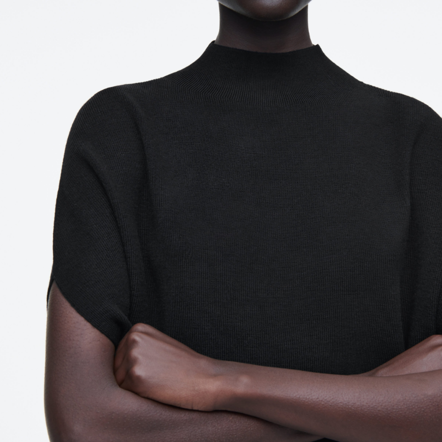 COS – Cocoon Wool Dress Black