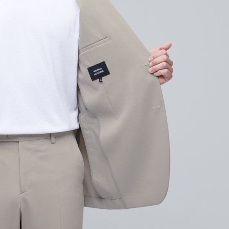 Relaxed Basic Blazer — Light Beige