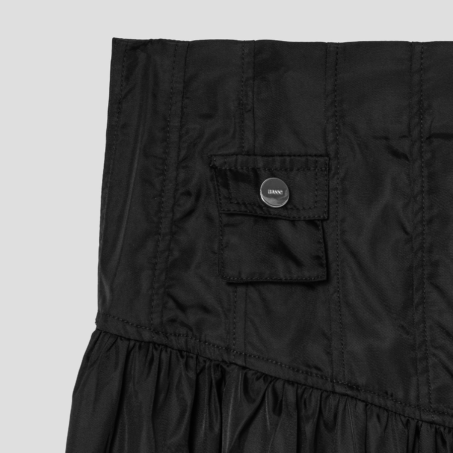 GANNI Duchesse Nylon Long Pocket Skirt – Black