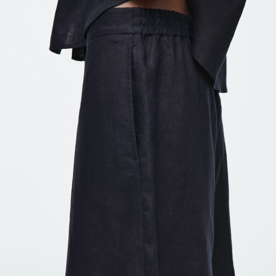 COS Tailored Elastic Linen Shorts – Navy