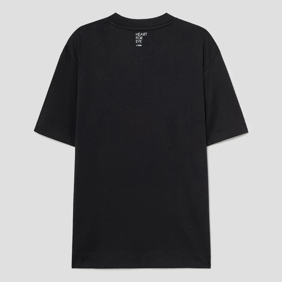 KUHO [HEART FOR EYE] Regular T-Shirt (Artwork) - Black