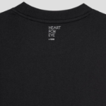 KUHO [HEART FOR EYE] Regular T-Shirt (Artwork) - Black