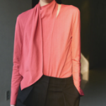 KUHO Scarf Jersey T-Shirt - Red