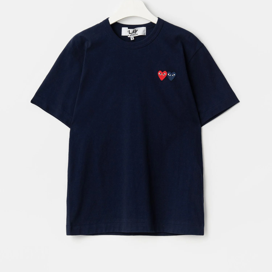 PLAY COMME des GARÇONS Double Heart Wappen T-Shirt — Navy