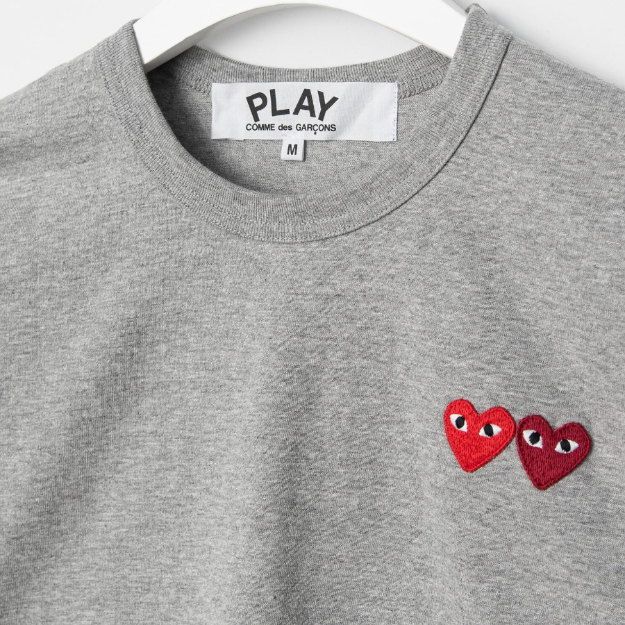 PLAY COMME des GARÇONS Double Heart Wappen T-Shirt — Navy