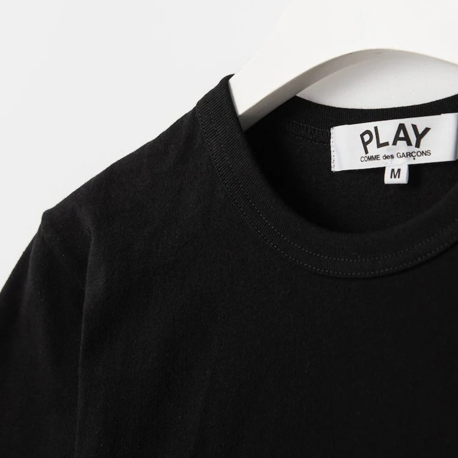 PLAY COMME des GARÇONS Double Heart Wappen T-Shirt — Navy