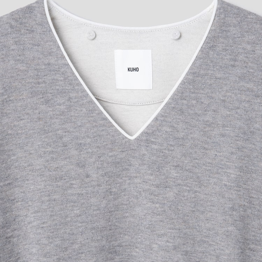 KUHO Knit Detail V-Neck T-Shirt - Grey