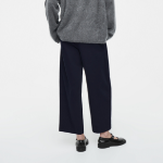 COS Pleated Barrel Leg Chino – Navy