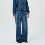 GANNI Light Denim Pleated Jeans - Blue