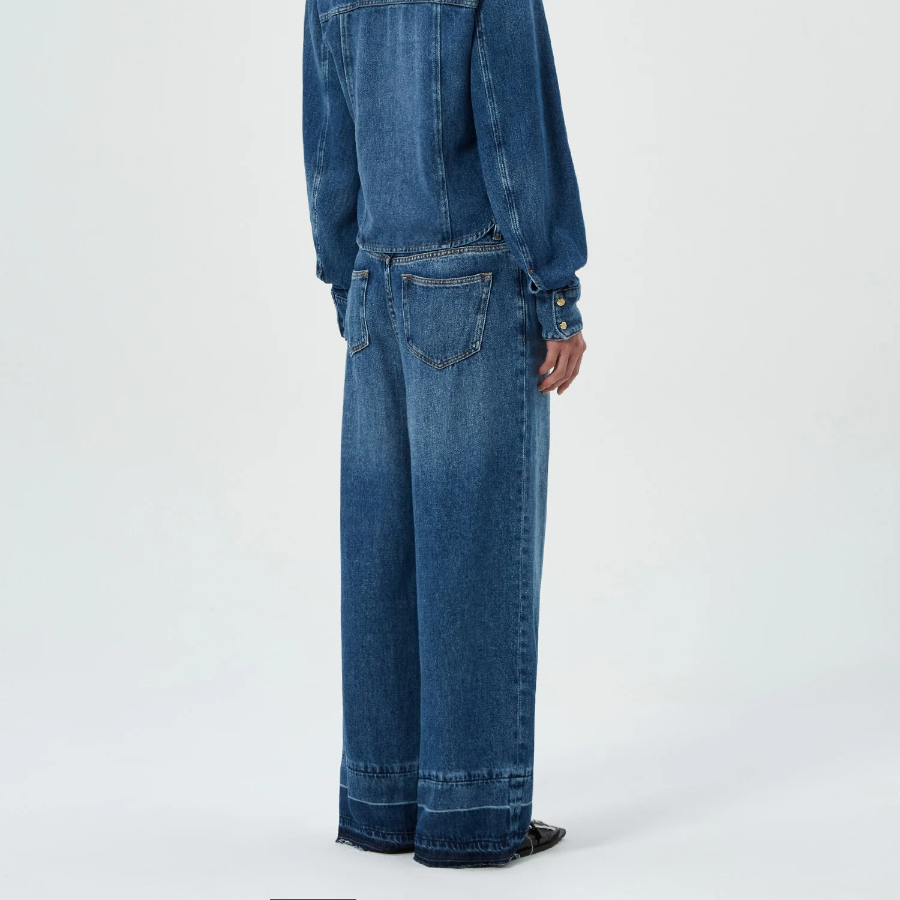 GANNI Light Denim Pleated Jeans - Blue