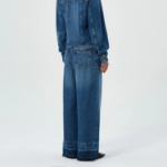 GANNI Light Denim Pleated Jeans - Blue