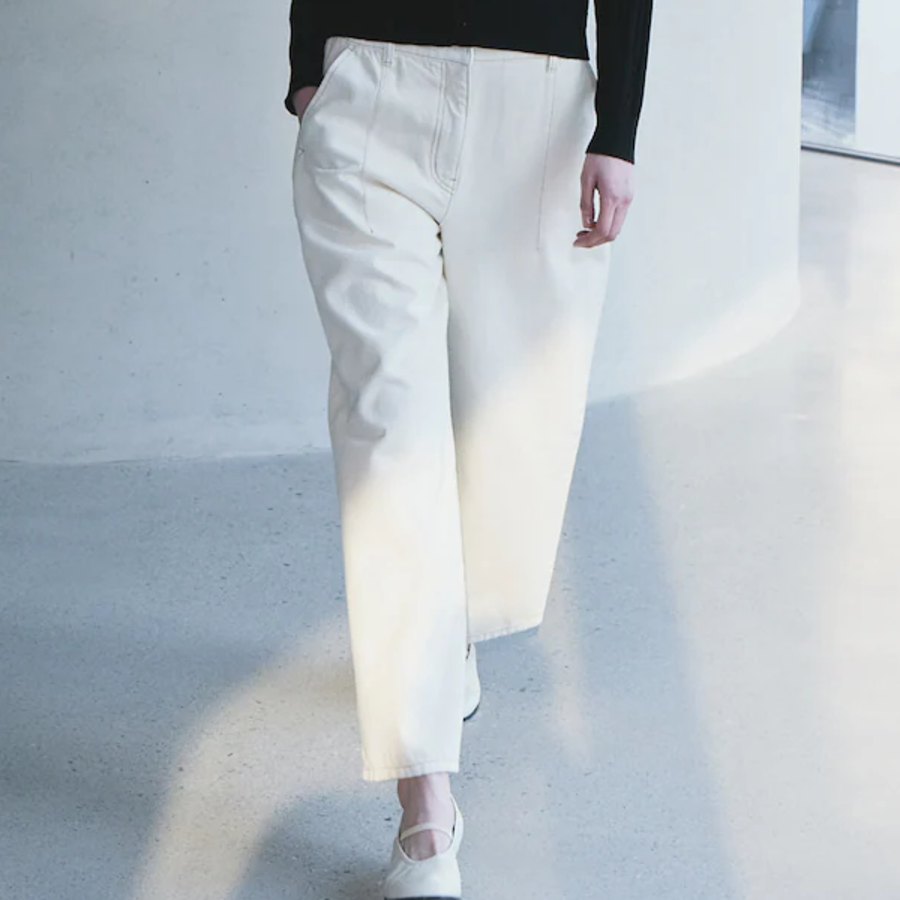 KUHO Tapered Fit Denim Pants - Ivory