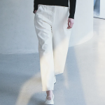 KUHO Tapered Fit Denim Pants - Ivory