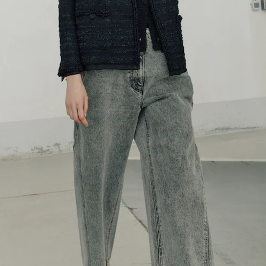 KUHO Wide-Fit Denim Pants - Grey