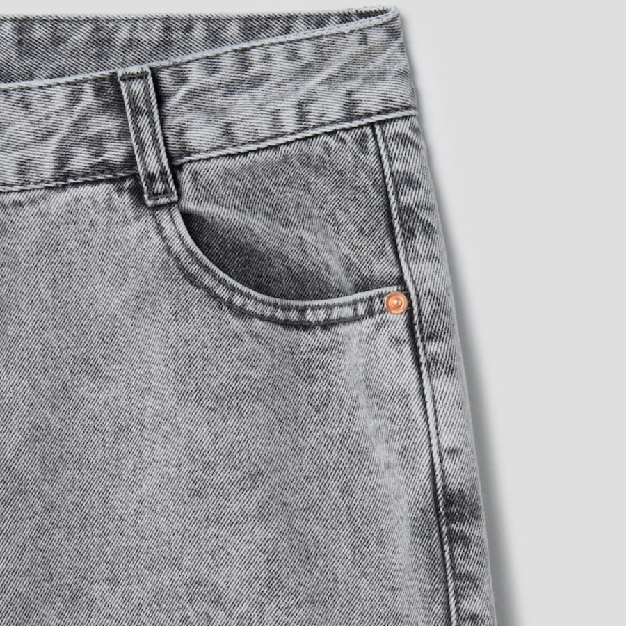 KUHO Wide-Fit Denim Pants - Grey