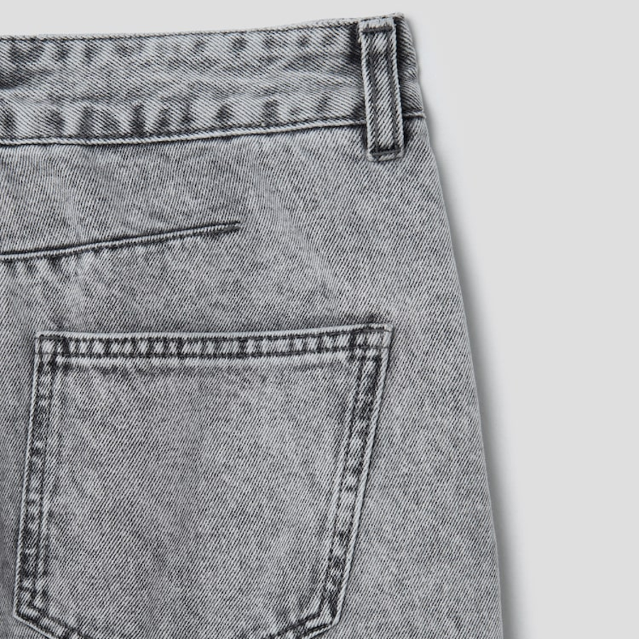 KUHO Wide-Fit Denim Pants - Grey
