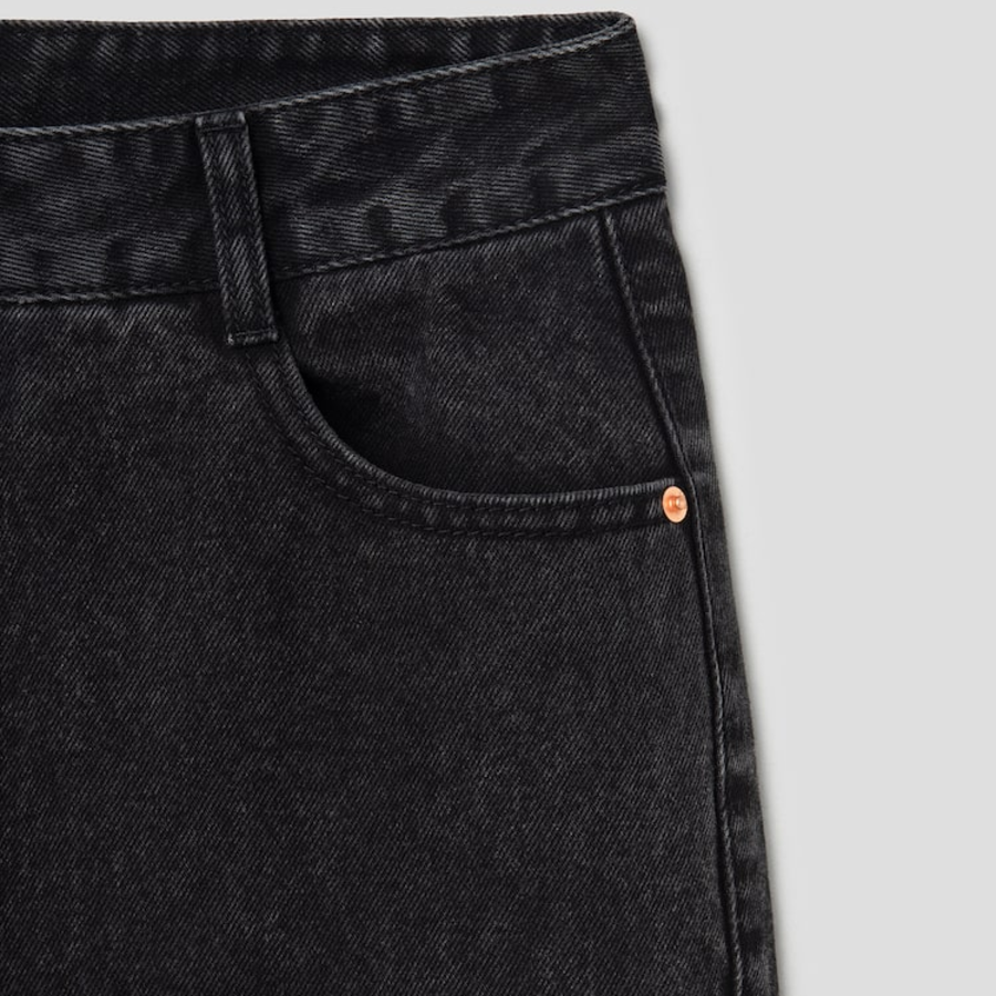 KUHO Wide-Fit Denim Pants - Black