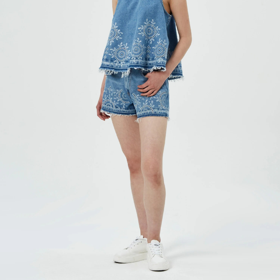 GANNI Broderie Anglaise Denim Shorts – Sky Blue
