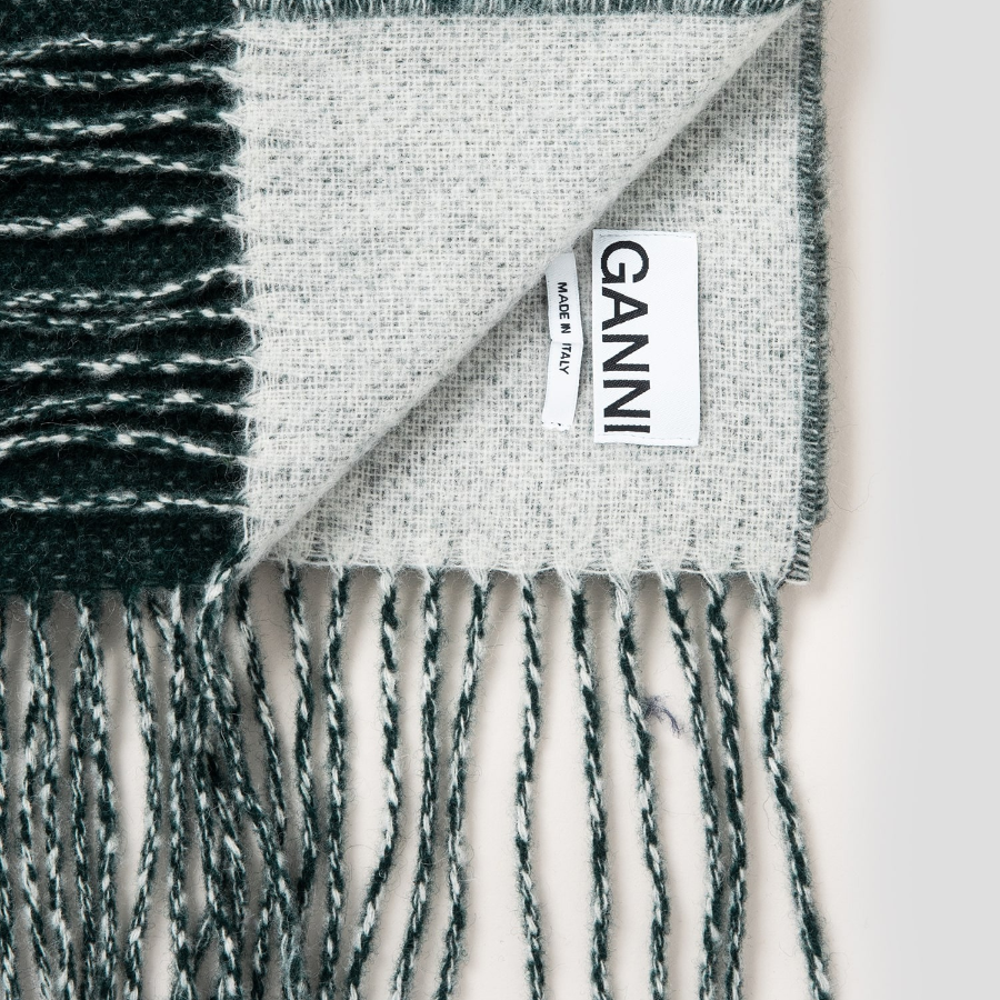 GANNI Narrow Scarf Please – Forest Night