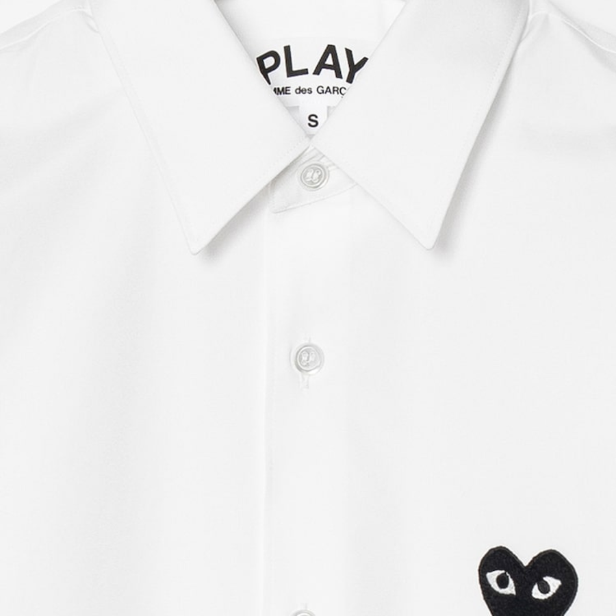 PLAY COMME DES GARCONS Black Heart Wappen Plain Shirt — White