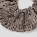 GANNI Flock Check Frill Scrunchie – Tigers Eye