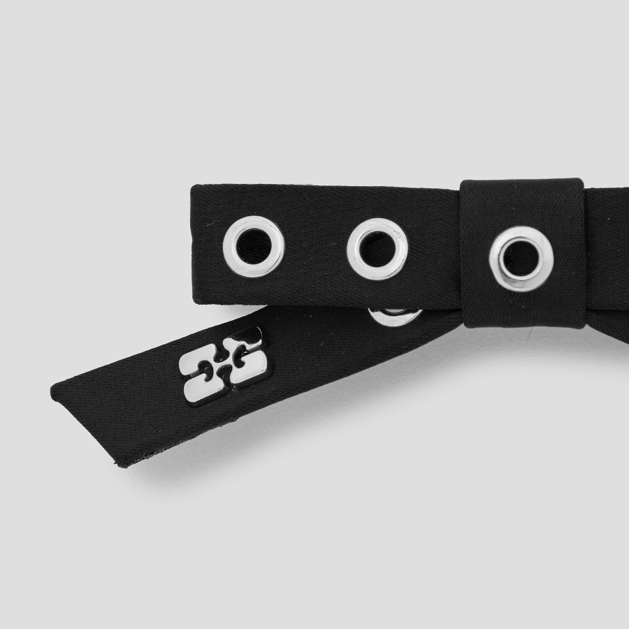 GANNI Eyelet Bow Barrette Satin – Black