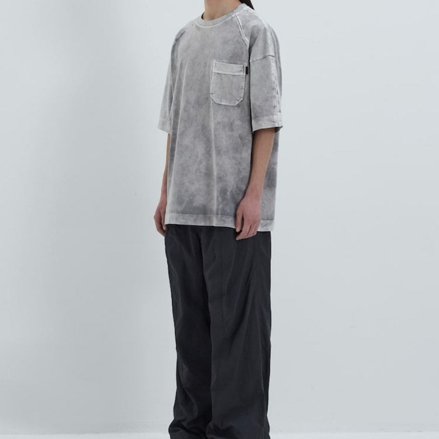 JUUN.J Slash Pocket Semi-Oversized Dyed Short Sleeve – Light Grey