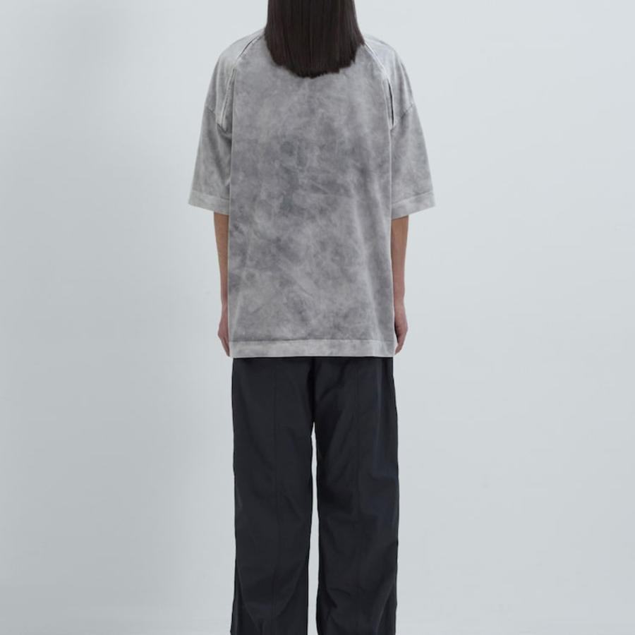 JUUN.J Slash Pocket Semi-Oversized Dyed Short Sleeve – Light Grey
