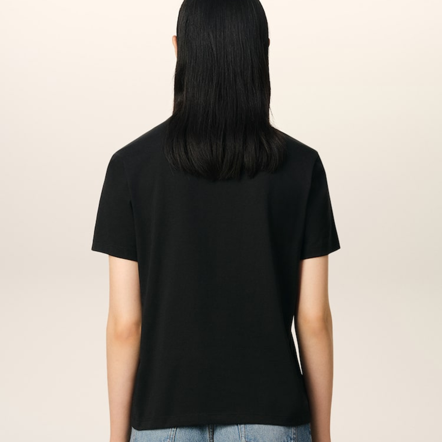 ami (Unisex) Red ADC T-shirt – Black