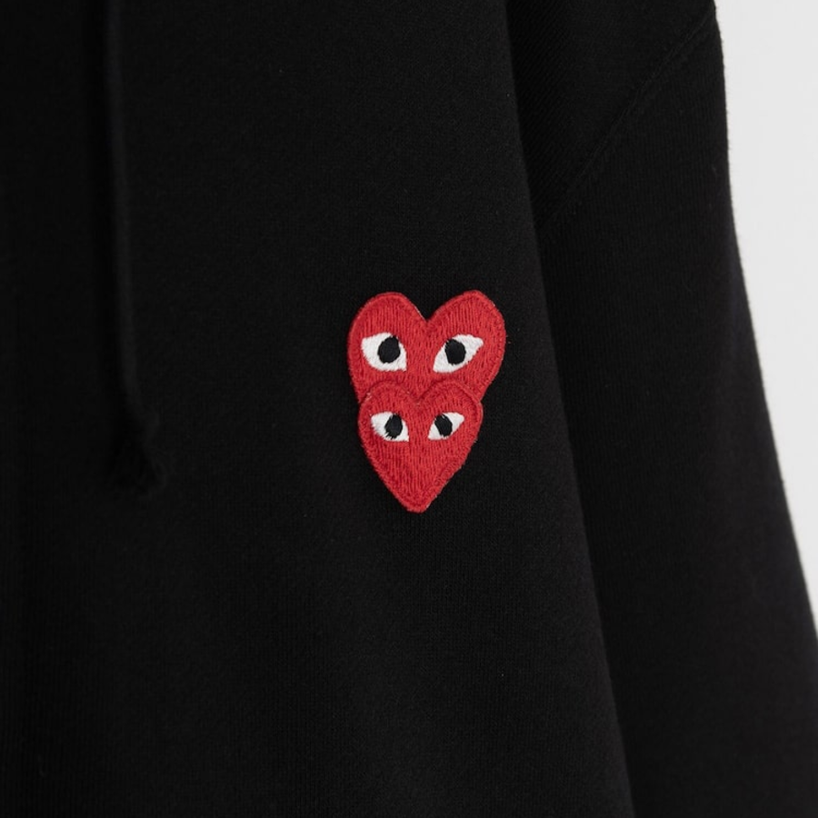 PLAY COMME des GARÇONS (Унисекс) Double Red Heart Wappen Hoodie – Black