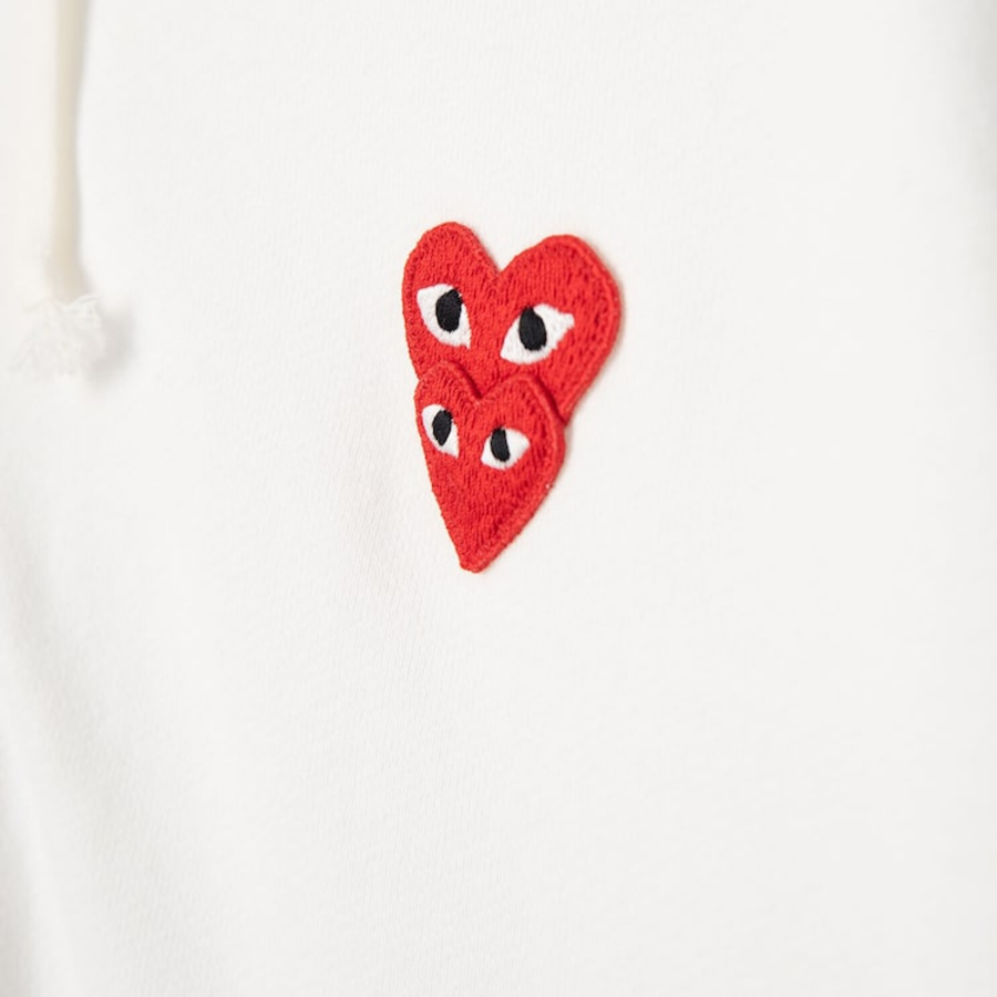 PLAY COMME des GARÇONS (Унисекс) Double Red Heart Wappen Cotton Hoodie – White