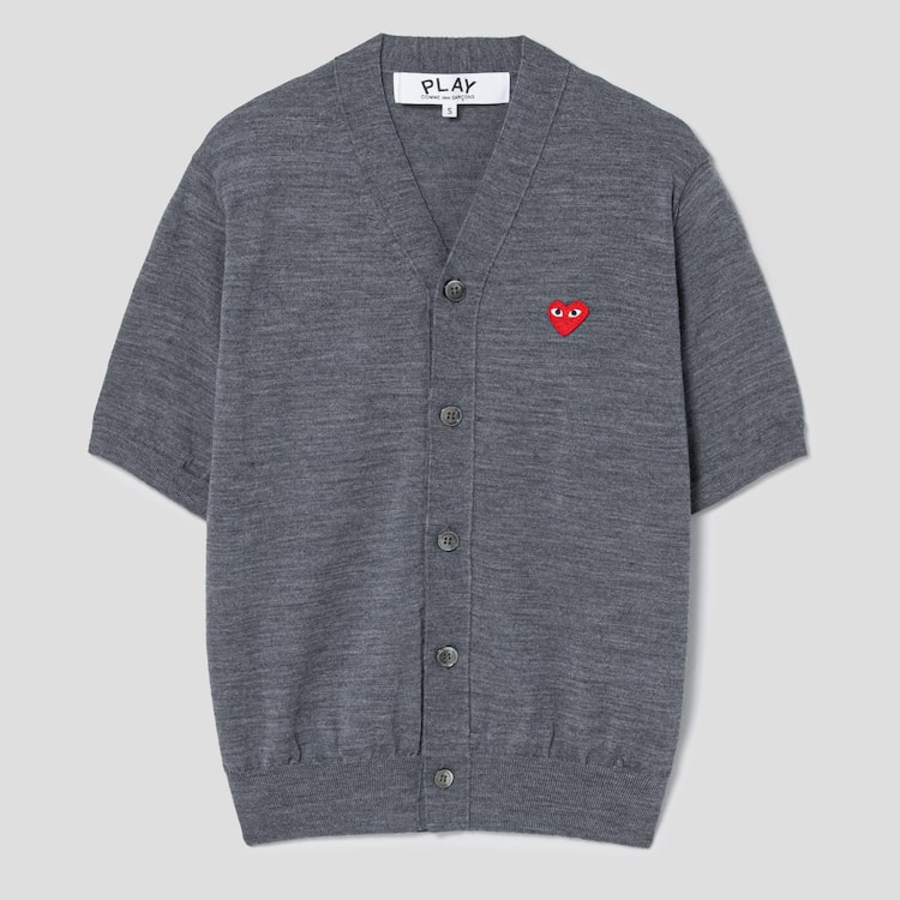 PLAY COMME DES GARÇONS (Unisex) Red Wappen Short Sleeve V-neck Cardigan – Grey