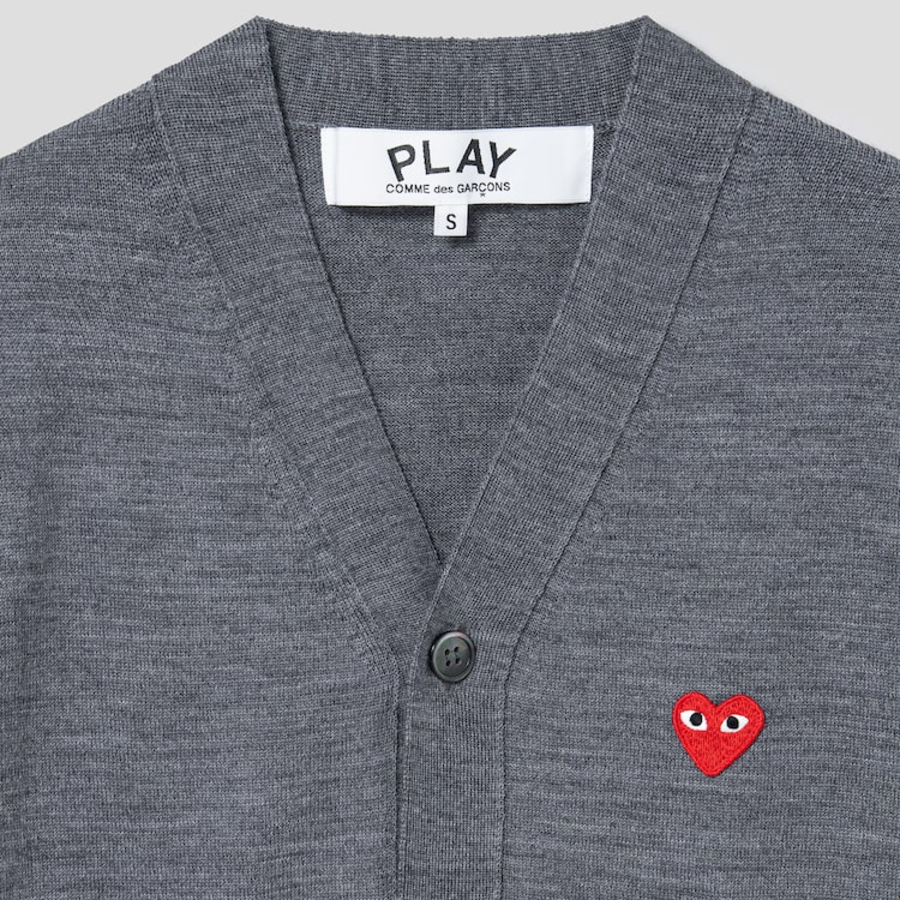 PLAY COMME DES GARÇONS (Unisex) Red Wappen Short Sleeve V-neck Cardigan – Grey