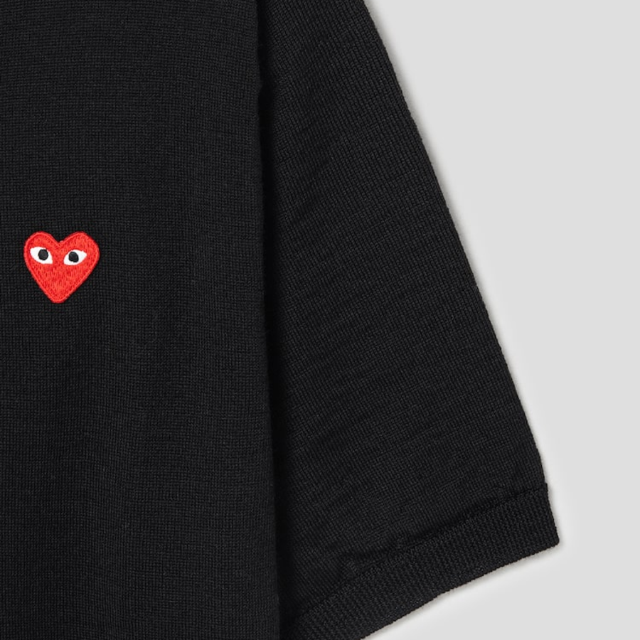 PLAY COMME DES GARÇONS (Unisex) Red Heart Wappen Cardigan – Black
