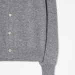 PLAY COMME DES GARÇONS (Unisex) Black Heart Wappen Cardigan – Grey