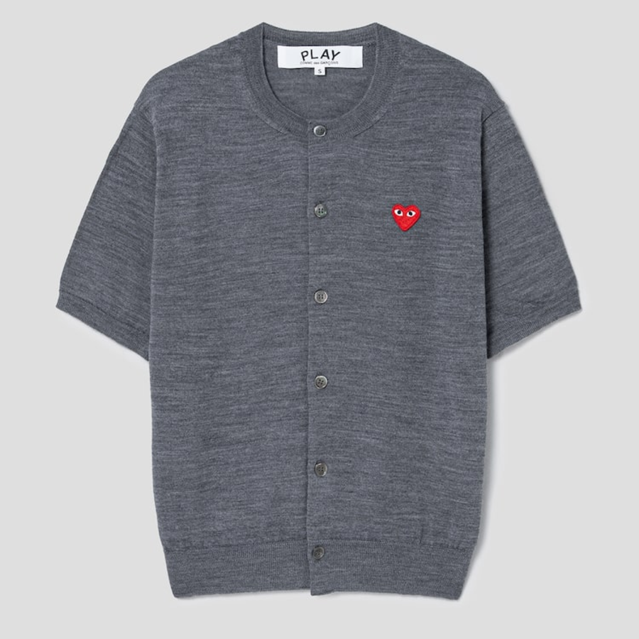 PLAY COMME DES GARÇONS (Unisex) Red Heart Wappen Short Sleeve Cardigan – Grey