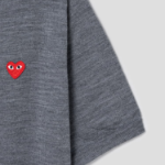 PLAY COMME DES GARÇONS (Unisex) Red Heart Wappen Short Sleeve Cardigan – Grey