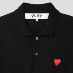 PLAY COMME DES GARÇONS (Unisex) Red Heart Wappen Short Sleeve Polo Knit – Black