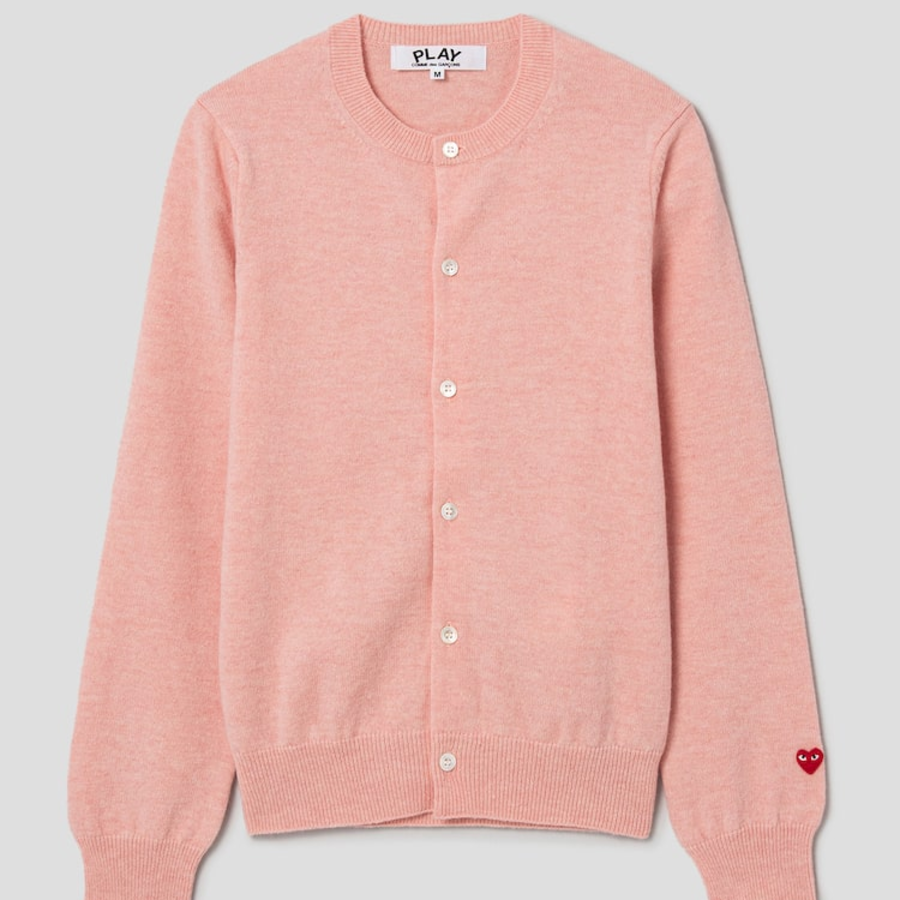 PLAY COMME DES GARÇONS (Unisex) Pastel Small Red Heart Wappen Cardigan – Light Pink