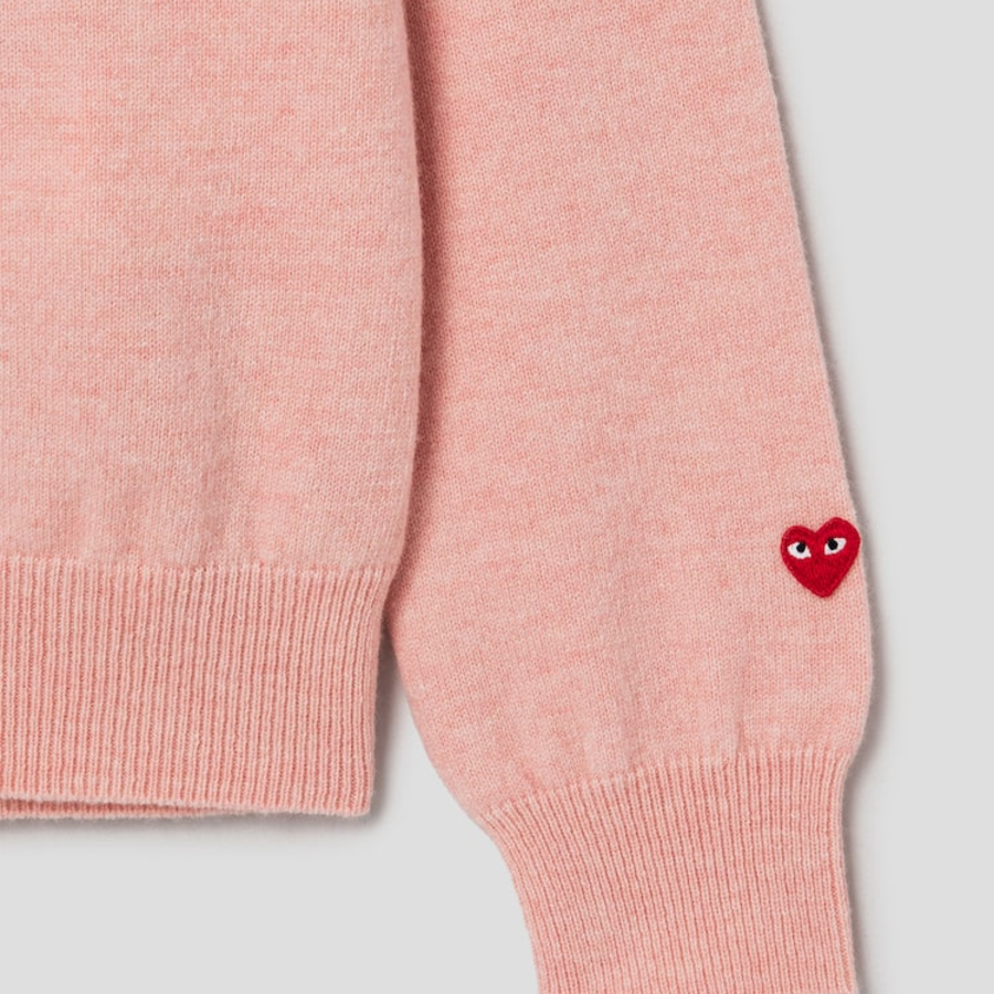 PLAY COMME DES GARÇONS (Unisex) Pastel Small Red Heart Wappen Cardigan – Light Pink