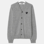 PLAY COMME DES GARÇONS (Unisex) Black Heart Wappen Cardigan – Grey