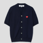PLAY COMME DES GARÇONS (Unisex) Red Wappen Short Sleeve V-neck Cardigan – Navy