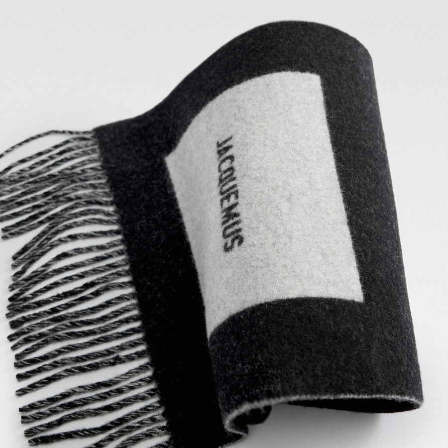 JACQUEMUS Le Charpe Rond Carre - Multi-Black