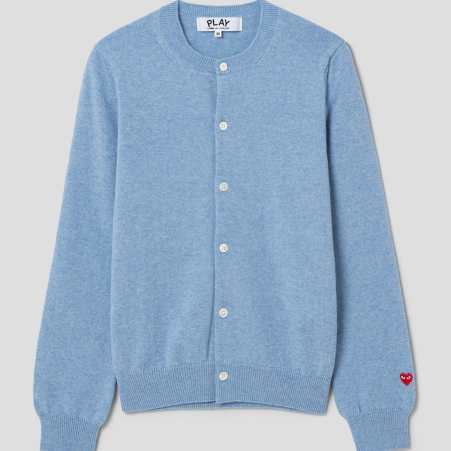 PLAY COMME DES GARÇONS (Unisex) Pastel Small Red Heart Wappen Cardigan – Sky Blue
