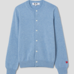 PLAY COMME DES GARÇONS (Unisex) Pastel Small Red Heart Wappen Cardigan – Sky Blue