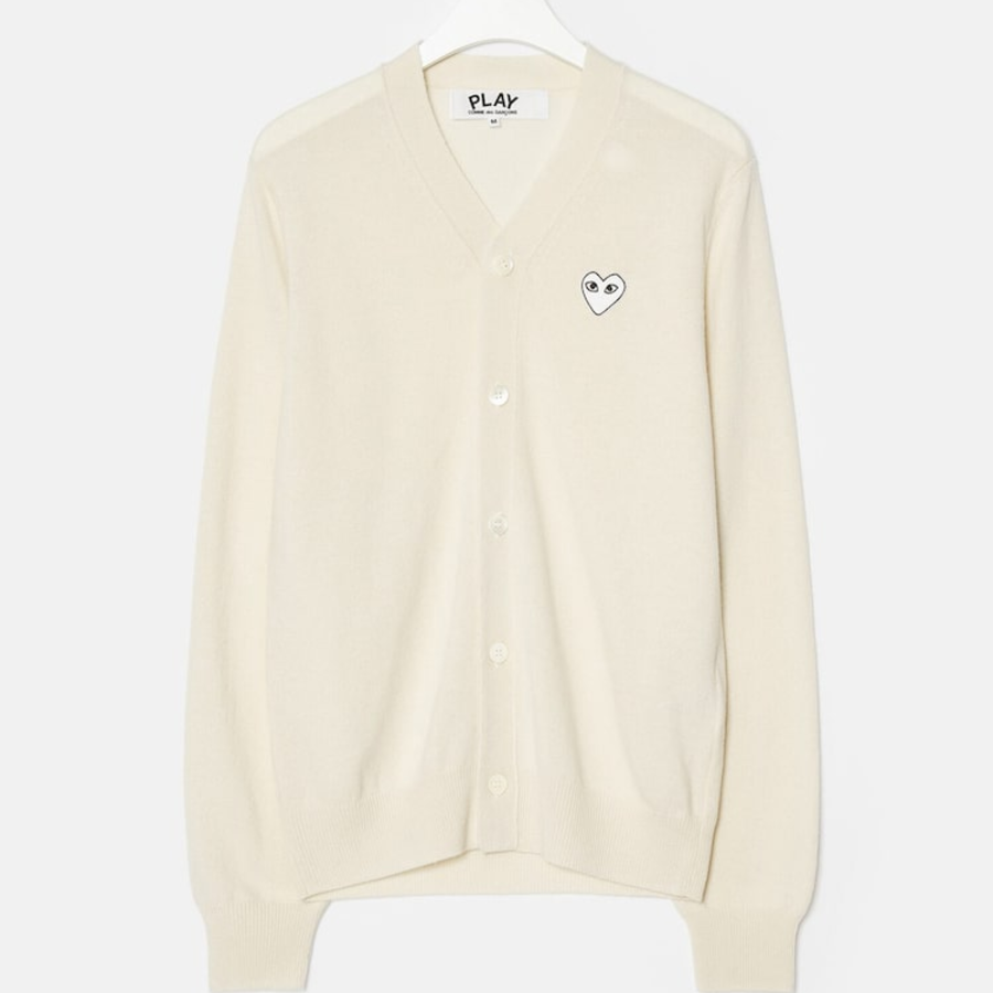 PLAY COMME DES GARÇONS (Unisex) White Heart Wappen Cardigan – White