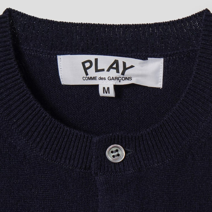PLAY COMME DES GARÇONS (Unisex) Double Heart Wappen Cardigan – Navy